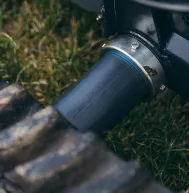 Hydraulikzylinder der Spurbreitenverstellung am Laufwerk